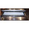 Image 5 : TRUE MODEL TSSU-60-16D-2 SANDWICH/SALAD PREP TABLE