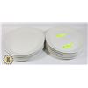 Image 1 : 10 LARGE OVAL RESTAURANT DISHES