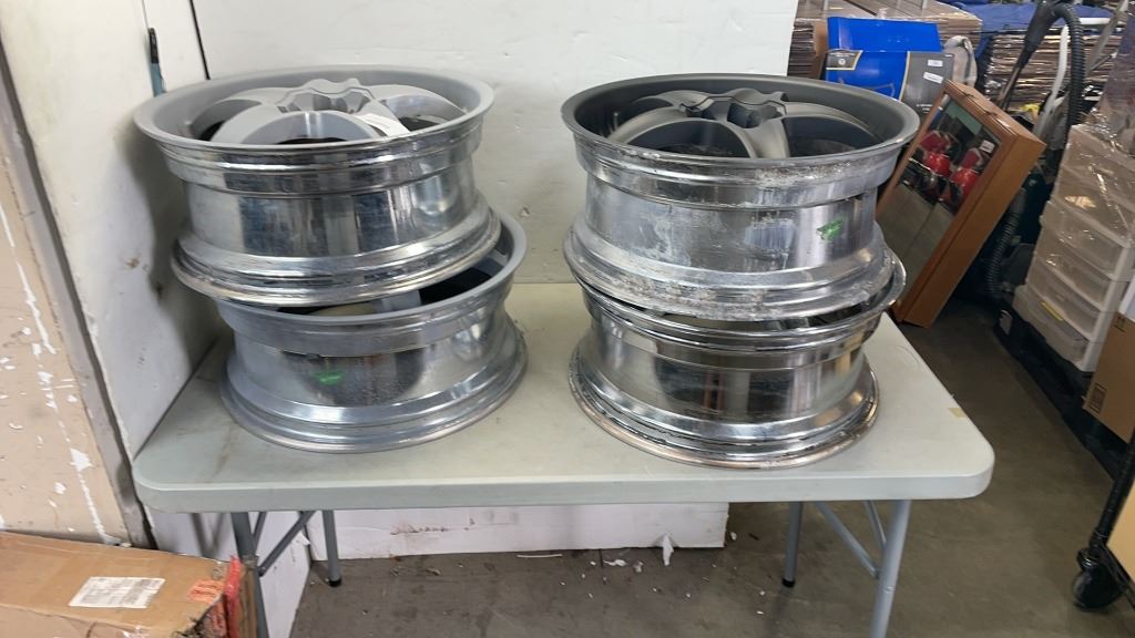 4 MULTI BOLT PATTERN SPORT 18