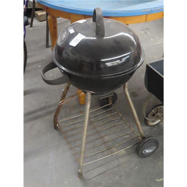 Masterbilt Charcoal BBQ