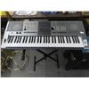 Image 3 : Yamaha YPT-400 Keyboard w/Stand and Manual