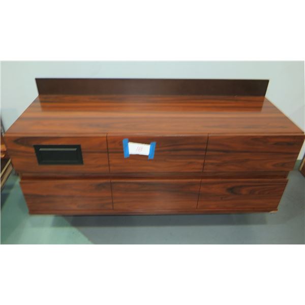 Wooden Dresser w/ 6 Drawers & Backsplash 53 x19 x26 H