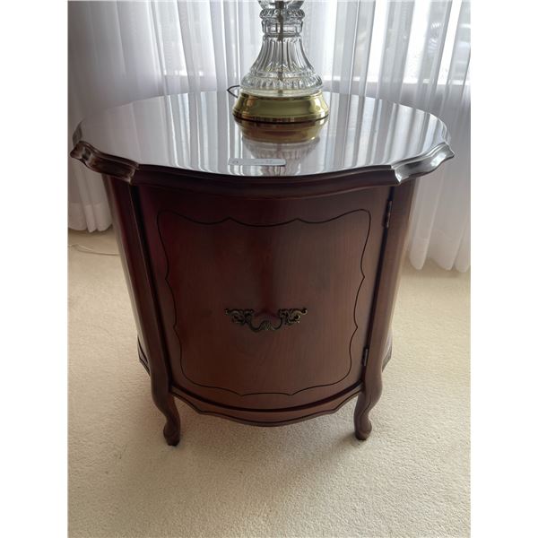 Mahogony Side Table - 22W x 23T