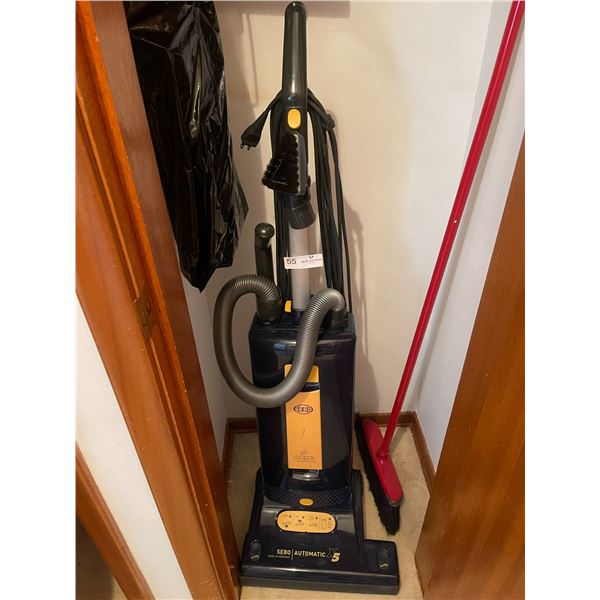 Sebo Automatic X5 Vaccum Cleaner