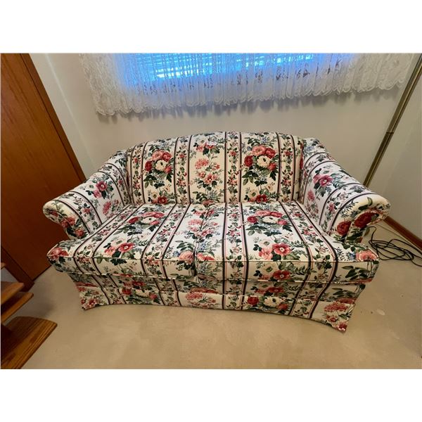Floral Print Love Seat - 59L x 33D x 31T