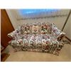 Image 1 : Floral Print Love Seat - 59L x 33D x 31T