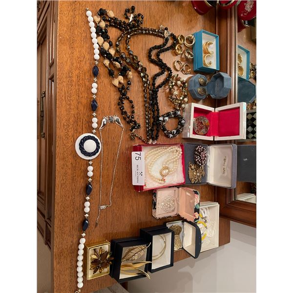 Collection of Vintage Costume Jewellery