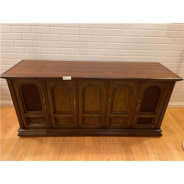 Phillips Record Player 60L x 18D x 27.5T