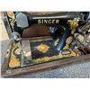 Image 3 : Antique Singer Sewing machine in Wooden Case