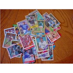 Large Lot of 70's & 80's Baseball Cards