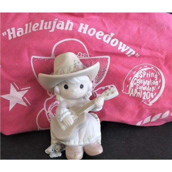 Precious Moments  Hallelujah Hoedown  1996 Event Figurine - In Box and Event Bandana