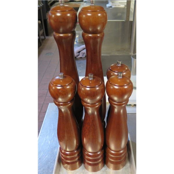 Multiple Wooden Pepper Mill Grinders