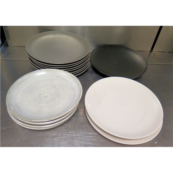 Multiple Round Plates: Degrenne 11  White, FOH Black, etc