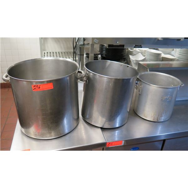 Qty 3 Stock Pots w/ Handles 10 -13  Diameter (1 w/ Lid)