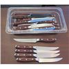 Image 1 : Messermeister Wood Handled Steak Knives in Plastic Bin