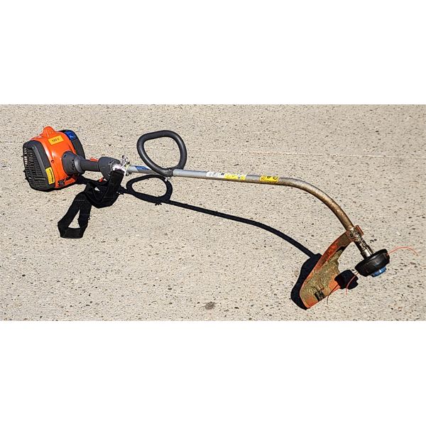 HUSQVARNA 122C WEED WHIPPER WITH SHOULDER STRAP