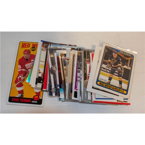 LOT ASSORTED STAR NHL CARDS