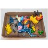 Image 1 : SMALL TRAY OF POKEMON FIGURINES