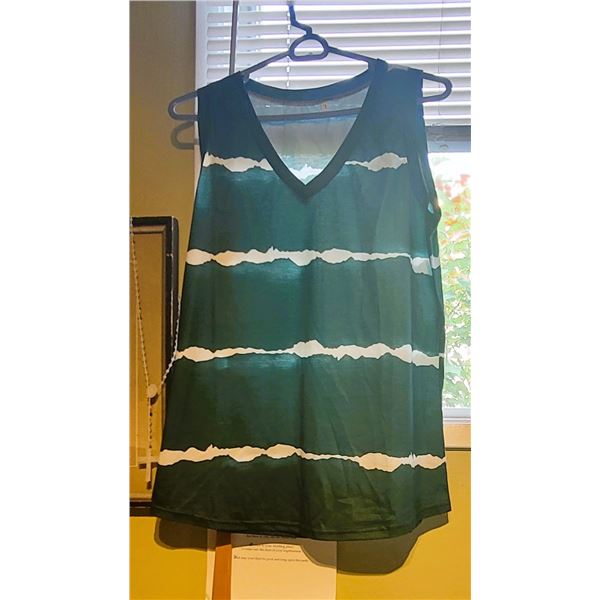 DARK GREEN WITH WHITE SLEEVELESS