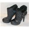Image 1 : GUESS HIGHHEEL SHORT BOOTS 7M(NEW)