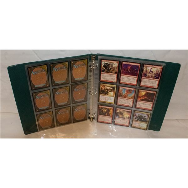 BINDER OF MAGIC COLLECTOR CARDS