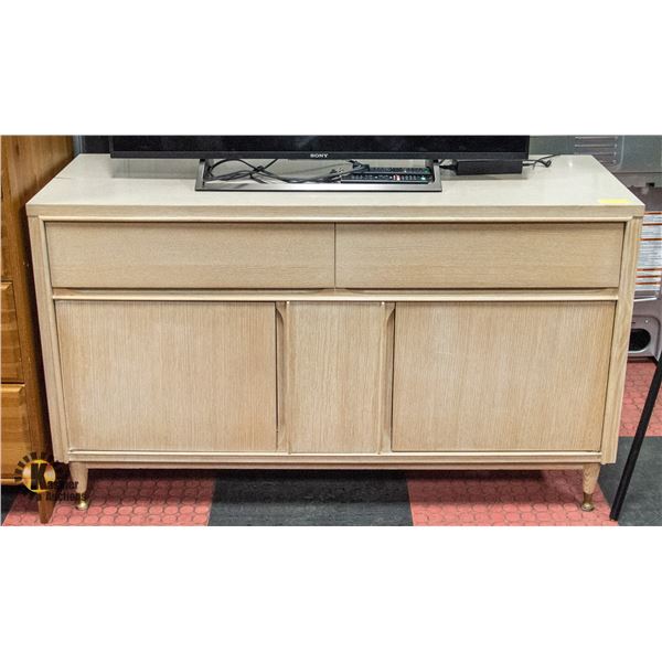 VINTAGE KROEHLER LIGHT WOOD TONE SIDEBOARD