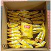 Image 1 : NEW CASE OF 35 X 28G BAGS OF LAYS CLASSIC CHIPS
