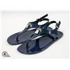 Image 1 : PAIR OF MICHAEL KORS BLUE SANDALS - LADIES