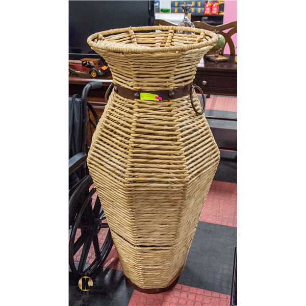 ORNAMENTAL VASE