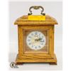 Image 1 : TOPPS OAK WOOD MINI MANTLE CLOCK