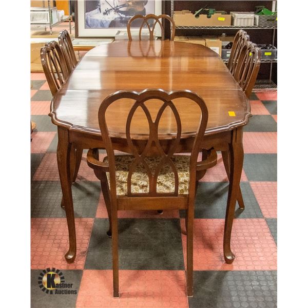 VINTAGE FRENCH PROVINCIAL TABLE & 6 CHAIRS 2 LEAFS