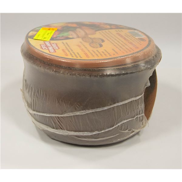 TERRA COTTA COOKING POT