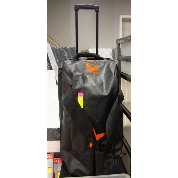 LARGE DYNASTAR WHEELED ROLLING CARGO