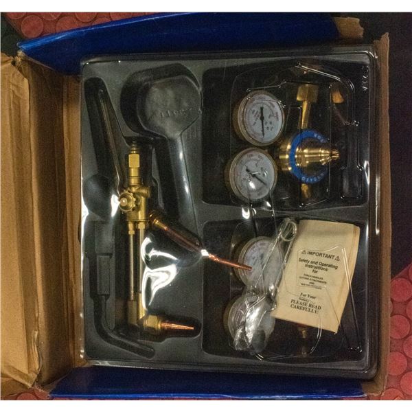 WELDING AND CUTTING OUTFIT