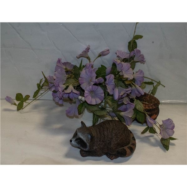 ARTIFICIAL FLOWER BASKET,BATTERY LAUGHING