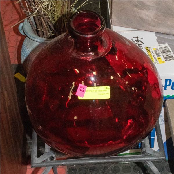 METAL STAND WITH RED VASE