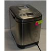 Image 1 : NEW CUSINART STAINLESS BREADMAKER