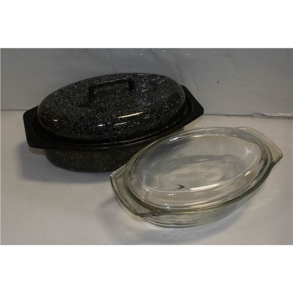 PACKAGE OF 3 BACKING DISHES WITH LIDS