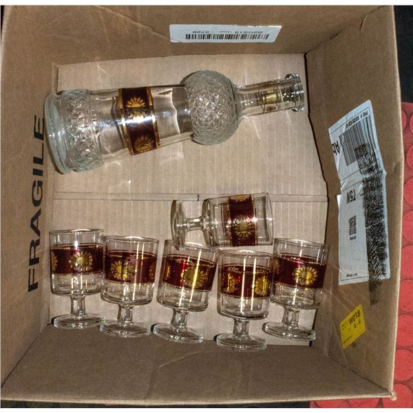 VINTAGE RETRO BURGUNDY GOLD BAR DECANTER