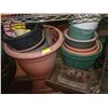 Image 1 : LOT OF PLASTIC PLANTER POTS