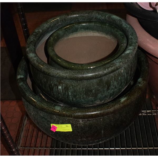 4 CERAMIC PLANTER POTS