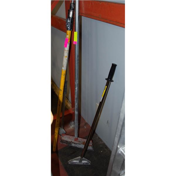 INDUSTRIAL LITE PORTABLE MULTIFOLD LADDER