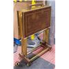 Image 1 : 5 PIECE VINTAGE TV TRAY SET