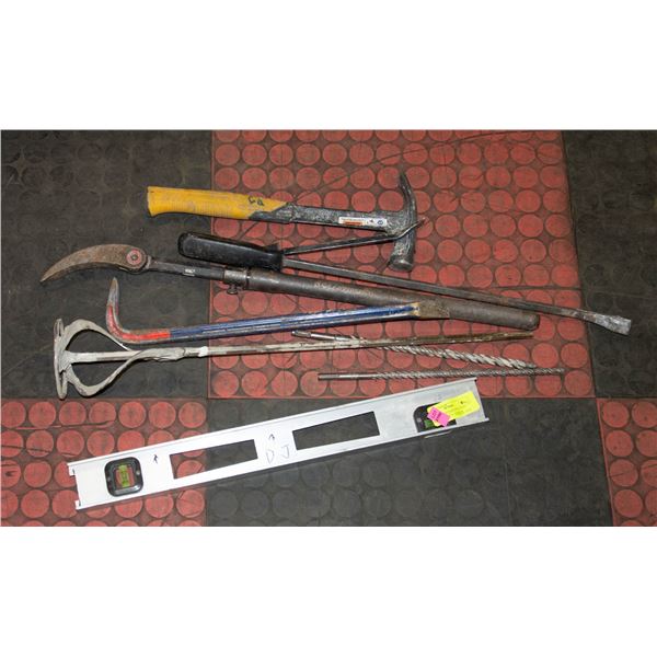 LOT OF HAND TOOLS INCLUDES PRY BAR, LEVEL, HAMMER