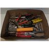 Image 1 : ESTATE FLAT OF SNIPS, PLIERS, CUTTERS AND A HAMMER