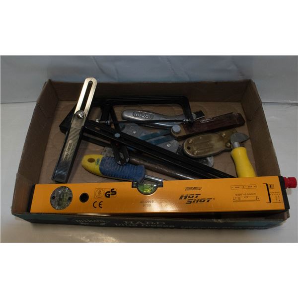 FLAT OF MIXED ESTATE TOOLS