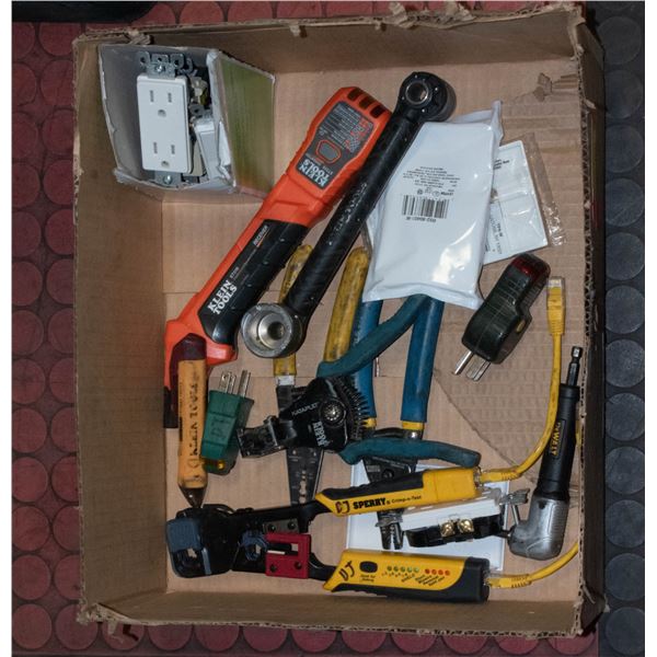 BRAND NAME ELECTRICIAN TOOLS LOT INCLUDES KLEIN,
