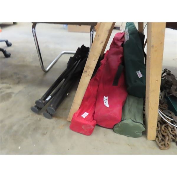 5 Folding Lawn Chairs