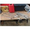 Image 1 : 8 Wrenches up to 2'' 