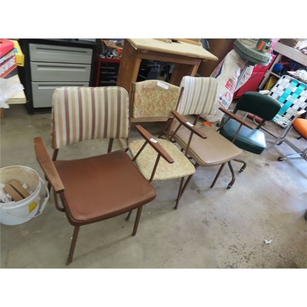 4 Chairs 